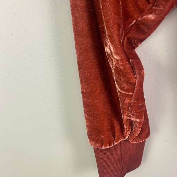 Daya by Zendaya Women’s Burnt Orange Velour Jacket Zip Up NWOT Size Small. - Picture 6 of 8